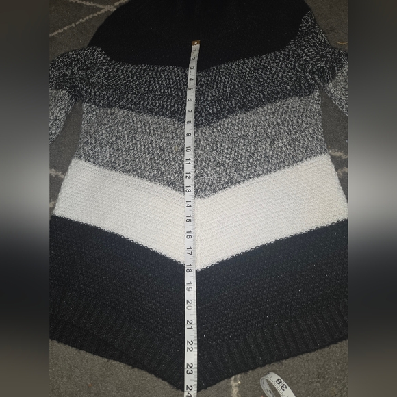 Apt 9 Women's Size M Mock Turtleneck Sweater Tunic with Black Gray White Knit - Picture 15 of 15